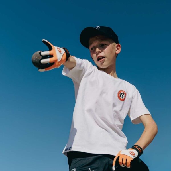 handjietennis player in a game